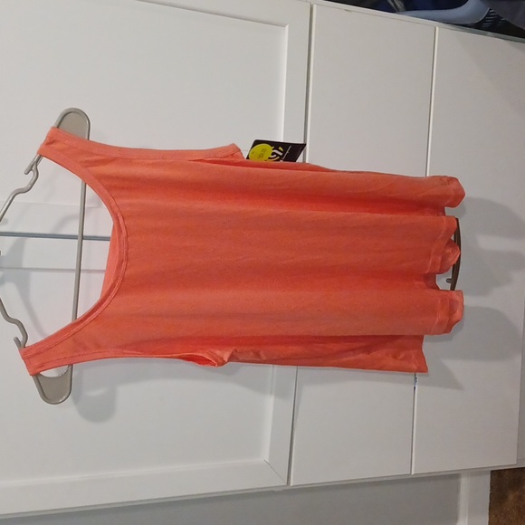 Champion active top with open back - Picture 1 of 3